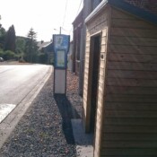 arrêt de bus à Baives
