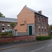 mairie et école de Willies