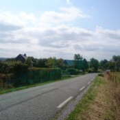 route au centre de Moustier en Fagne